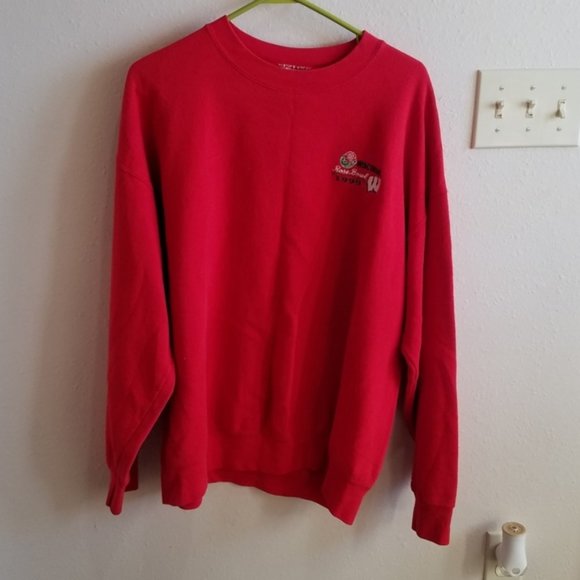 Vintage Tops - Vintage 1999 Lee Wisconsin Rose Bowl Sweatshirt